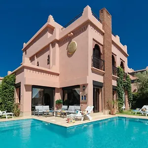  Villa Nelya